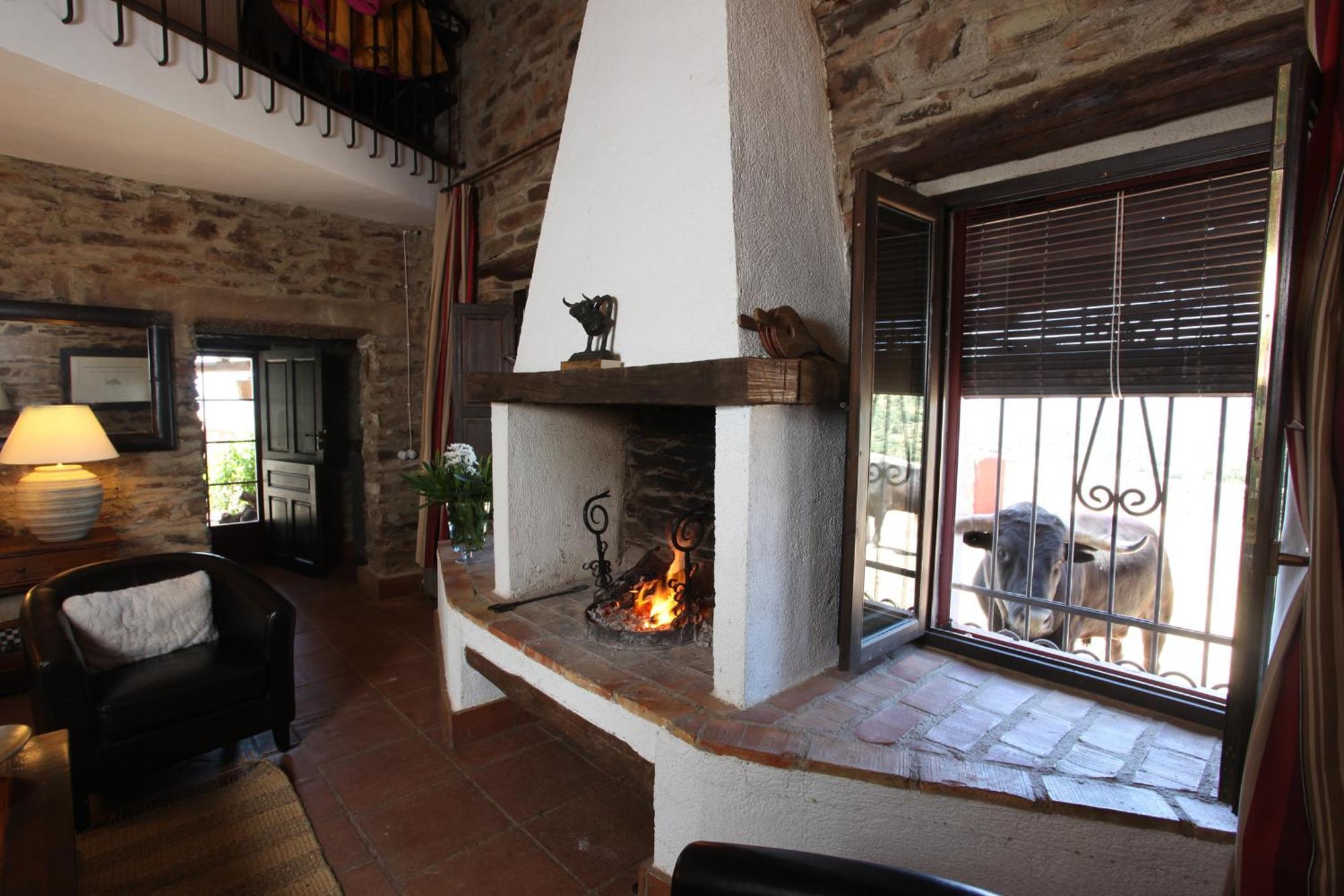 El Anadio Hotel Vilches Exterior photo
